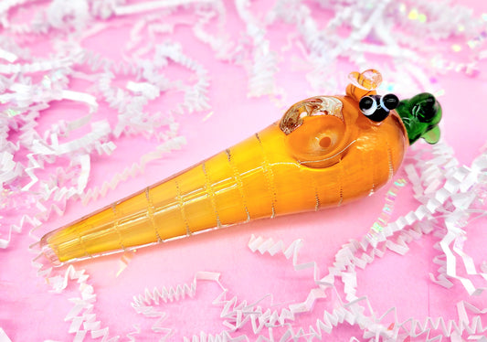 Bumble Bee on Carrot Pipe